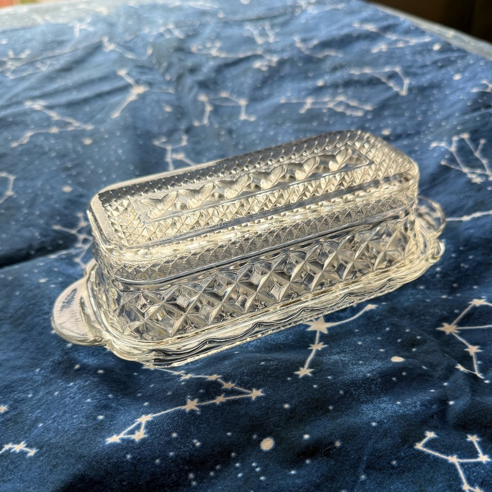 VINTAGE Anchor Hocking Wexford Glass Diamond Pattern Butter Dish